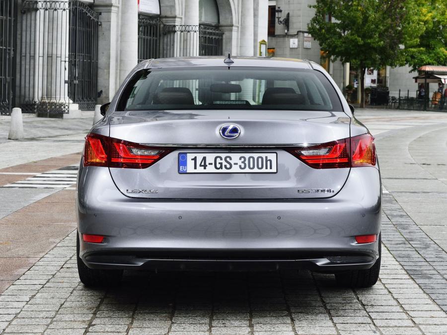  Lexus GS300h 2013 года  (фото 16 из 20)
